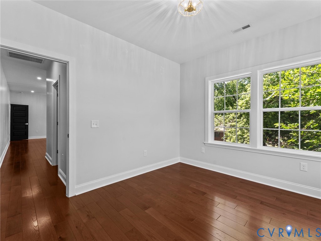 1310 Overbrook Road Richmond, VA 23220 - Photo 45 of 69 Yoga or Sitting room inside of the Primary Bedroom