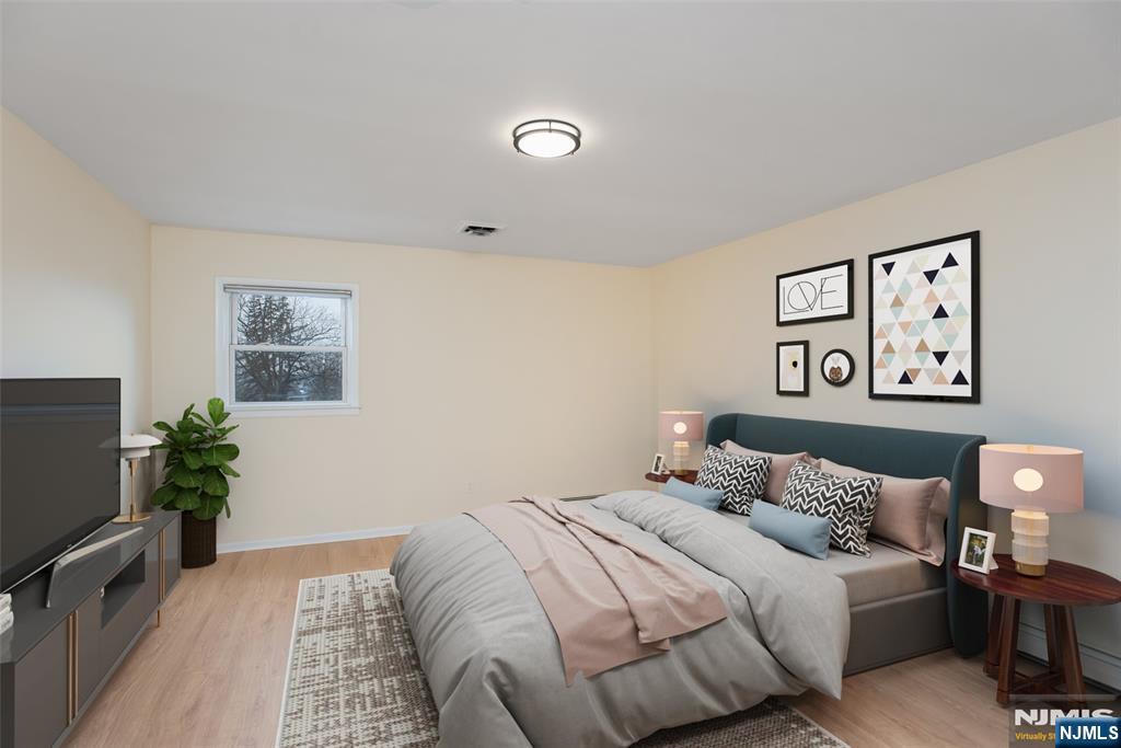 97 Heights Road Paramus, NJ 07652 - Photo 6 of 13