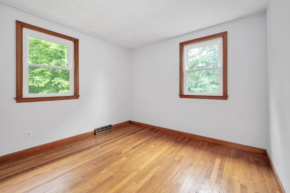 25 Foxtail Road Hanover, MA 02339 - Photo 18 of 23