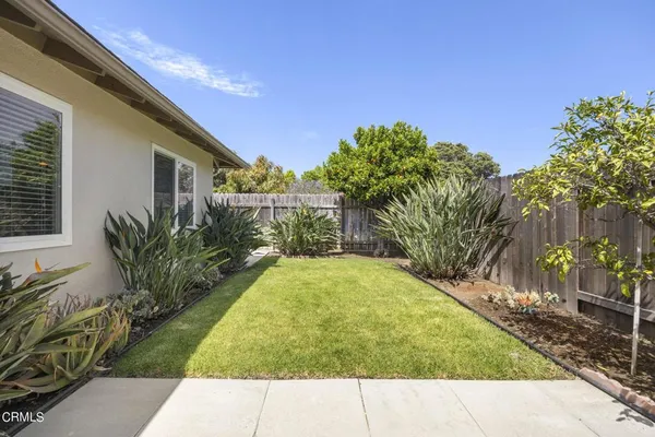 $1,200,000 | 9417-9419 Petit Court, Ventura, CA 93004