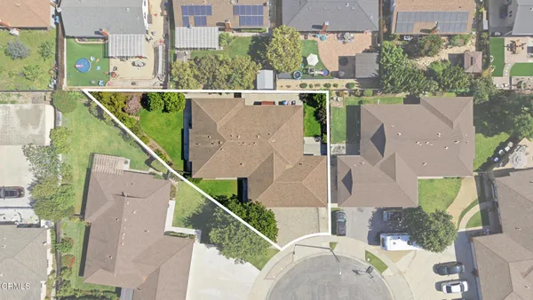 $1,200,000 | 9417-9419 Petit Court, Ventura, CA 93004