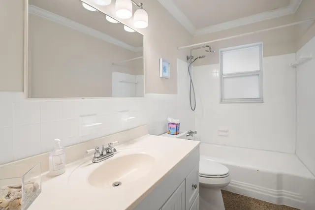 $8,500 | 101 Northeast 11th Street, Delray Beach, FL 33444