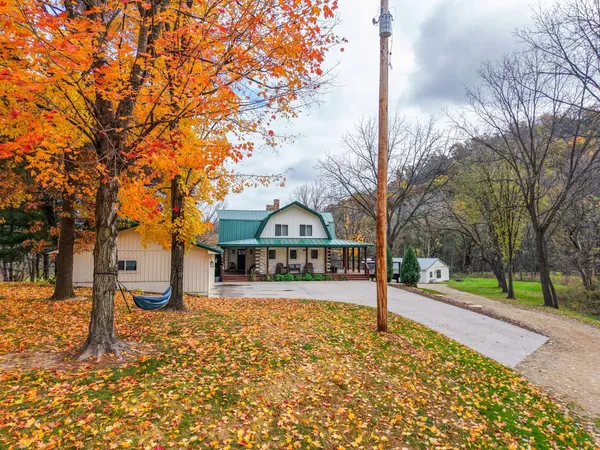 $758,000 | 71516 US Highway 63, Lake City, MN 55041