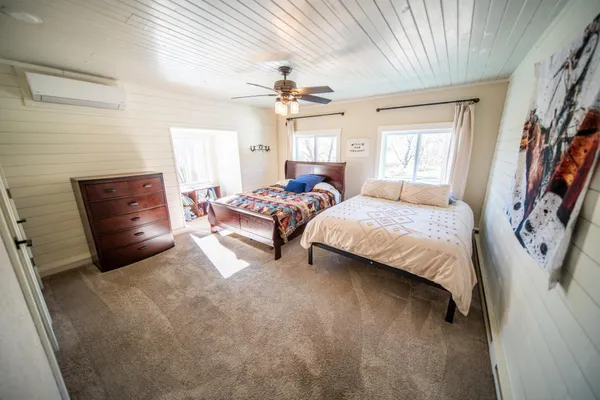 $758,000 | 71516 US Highway 63, Lake City, MN 55041