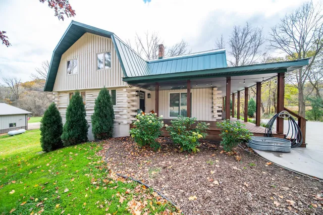 $799,900 | 71516 US Highway 63, Lake City, MN 55041