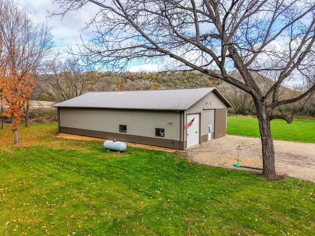 $799,900 | 71516 US Highway 63, Lake City, MN 55041