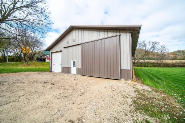 $758,000 | 71516 US Highway 63, Lake City, MN 55041