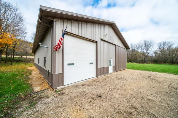 $758,000 | 71516 US Highway 63, Lake City, MN 55041