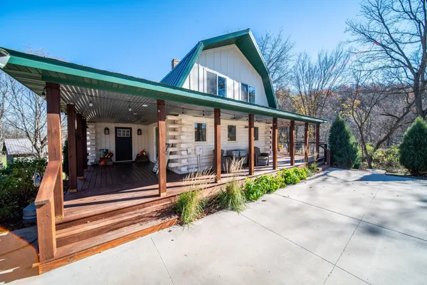 $758,000 | 71516 US Highway 63, Lake City, MN 55041