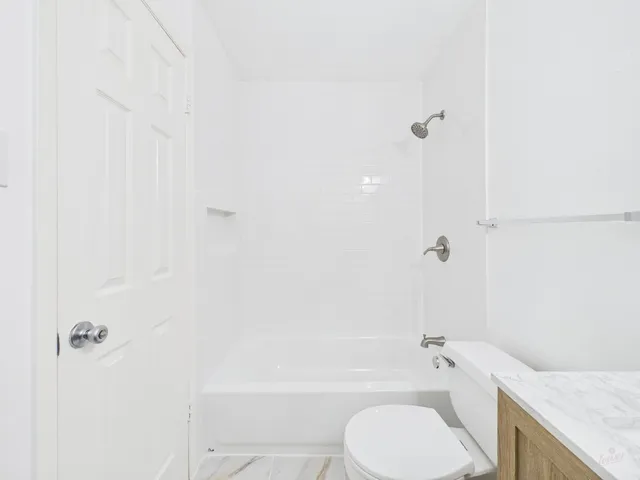 $1,625 | 1305 Hollow Creek Drive, Unit 3, Austin, TX 78704