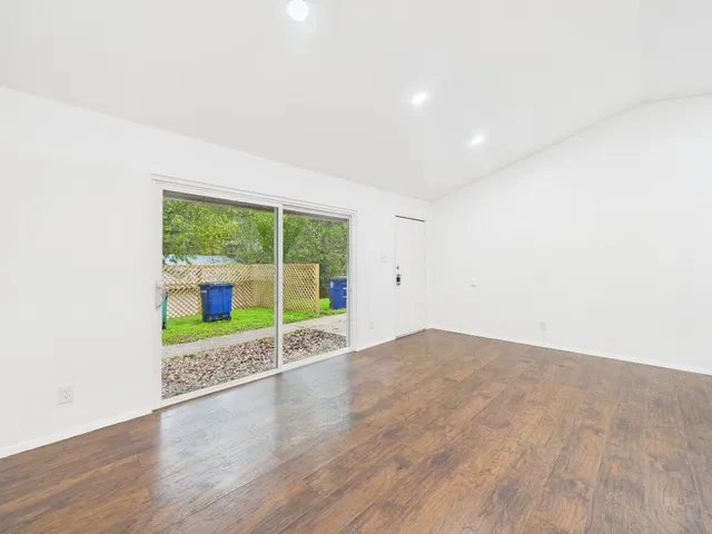 $1,625 | 1305 Hollow Creek Drive, Unit 3, Austin, TX 78704