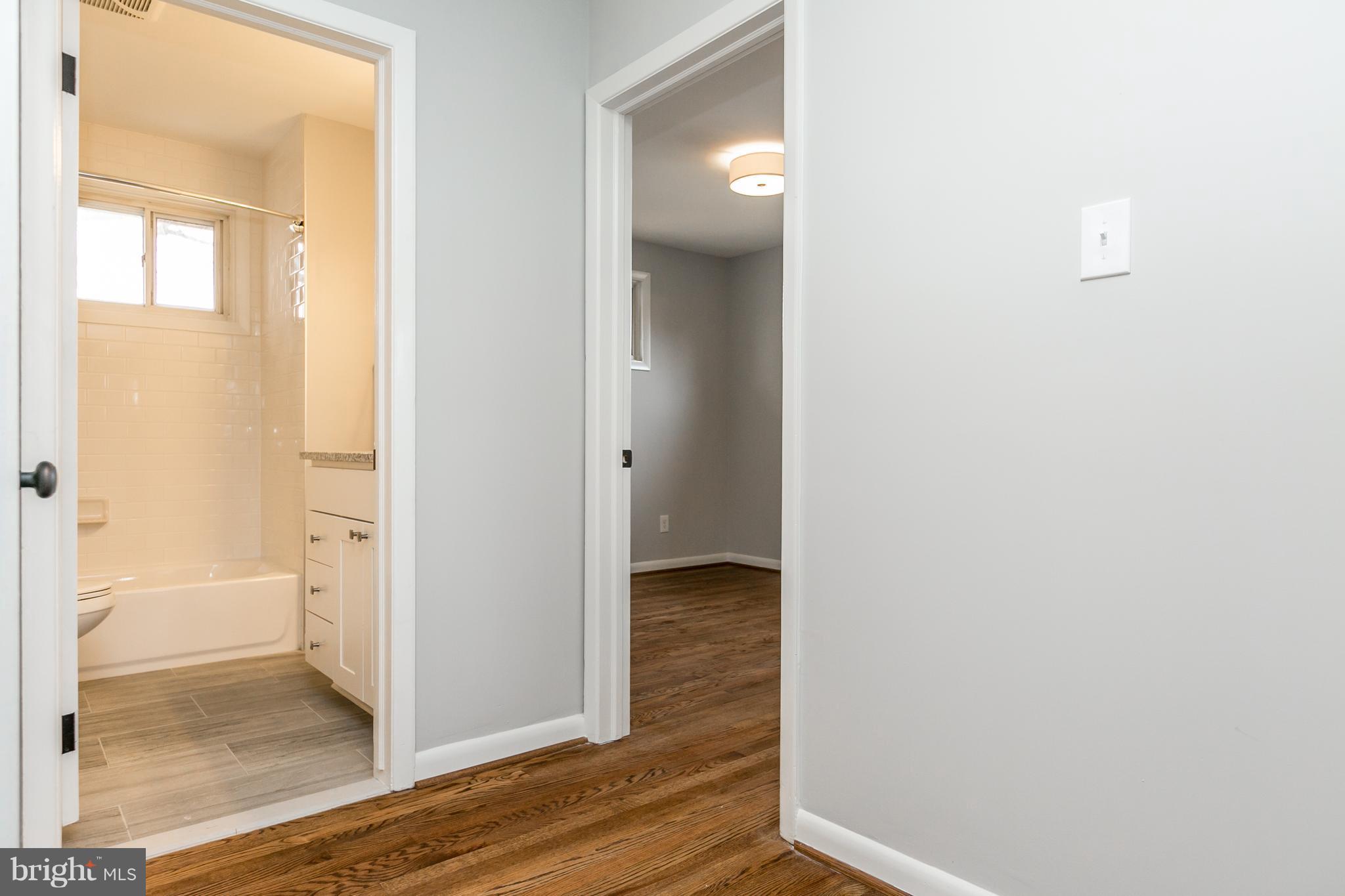 8405 Avery Road Baltimore, MD 21237 - Photo 11 of 30 Interior (General)