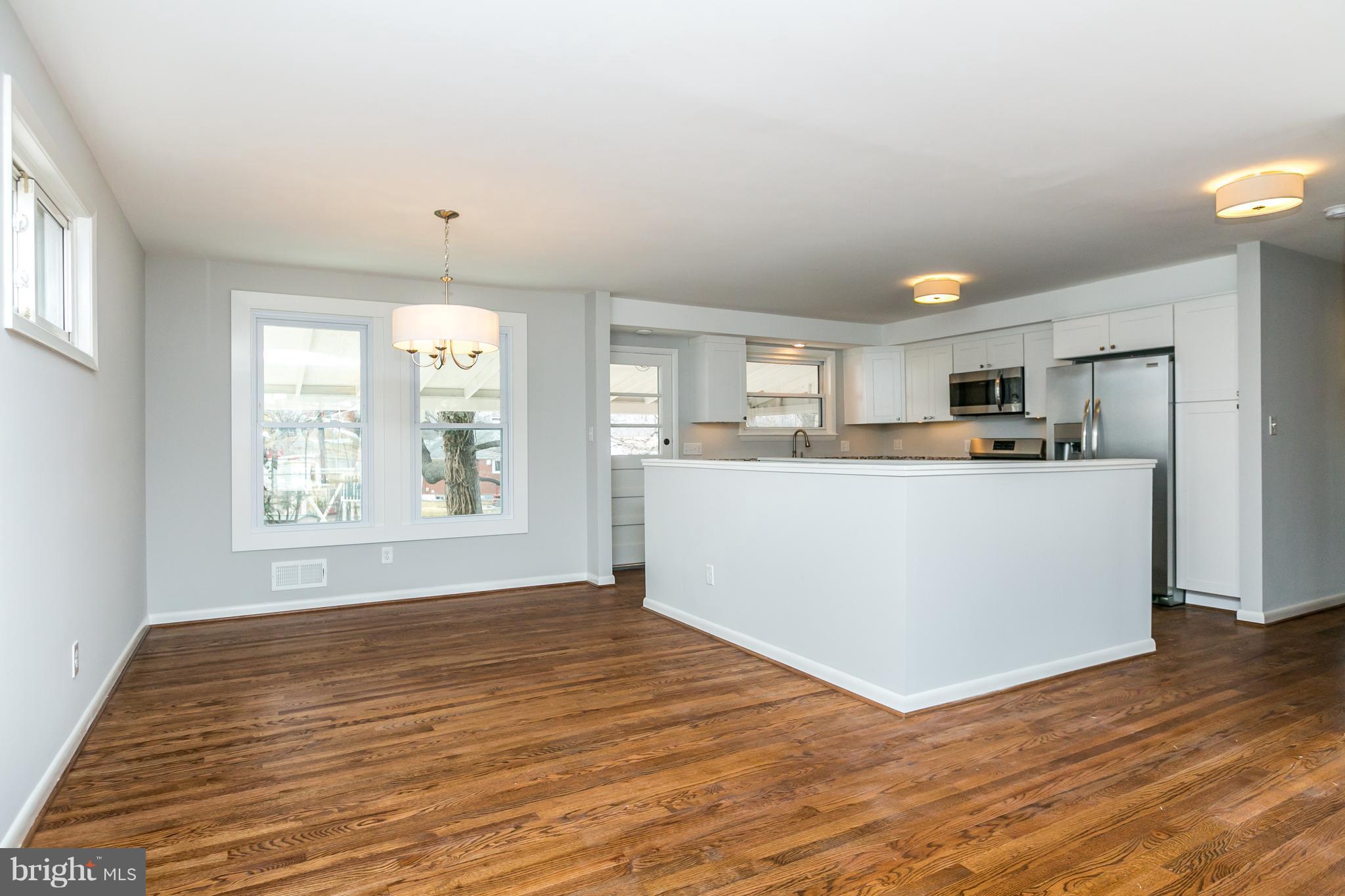 8405 Avery Road Baltimore, MD 21237 - Photo 7 of 30 Dining Room