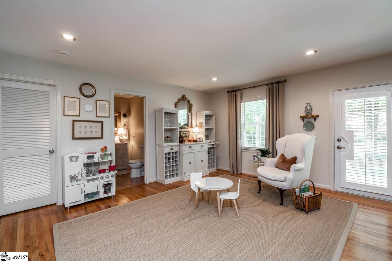 408 Wembley Road Greenville, SC 29607 - Photo 11 of 31