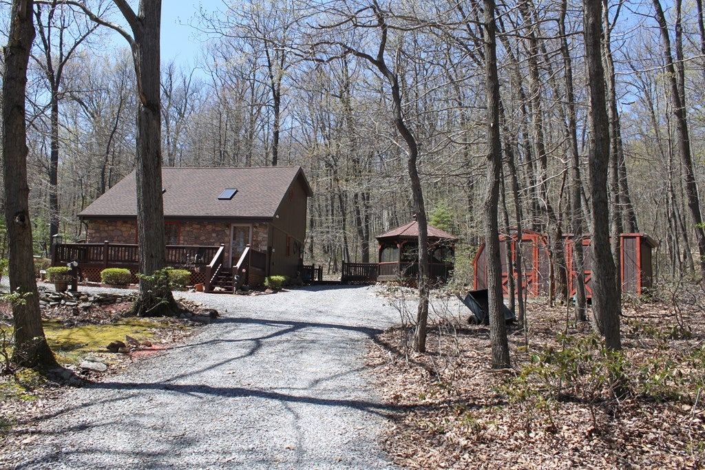 6591 Red Maple Circle Huntingdon, PA 16652 - Photo 12 of 31 Gallery Image 12