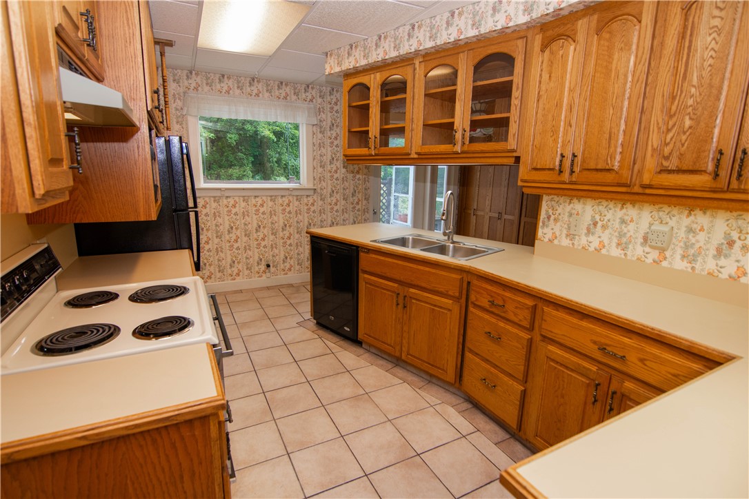 293 Delaware Street Walton, NY 13856 - Photo 4 of 33