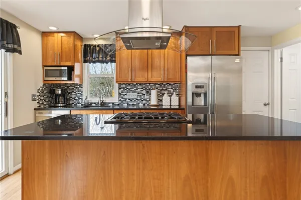 $279,900 | 353 Manitou Beach Road, Greece, NY 14468