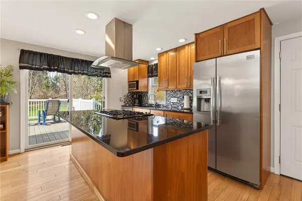 $279,900 | 353 Manitou Beach Road, Greece, NY 14468