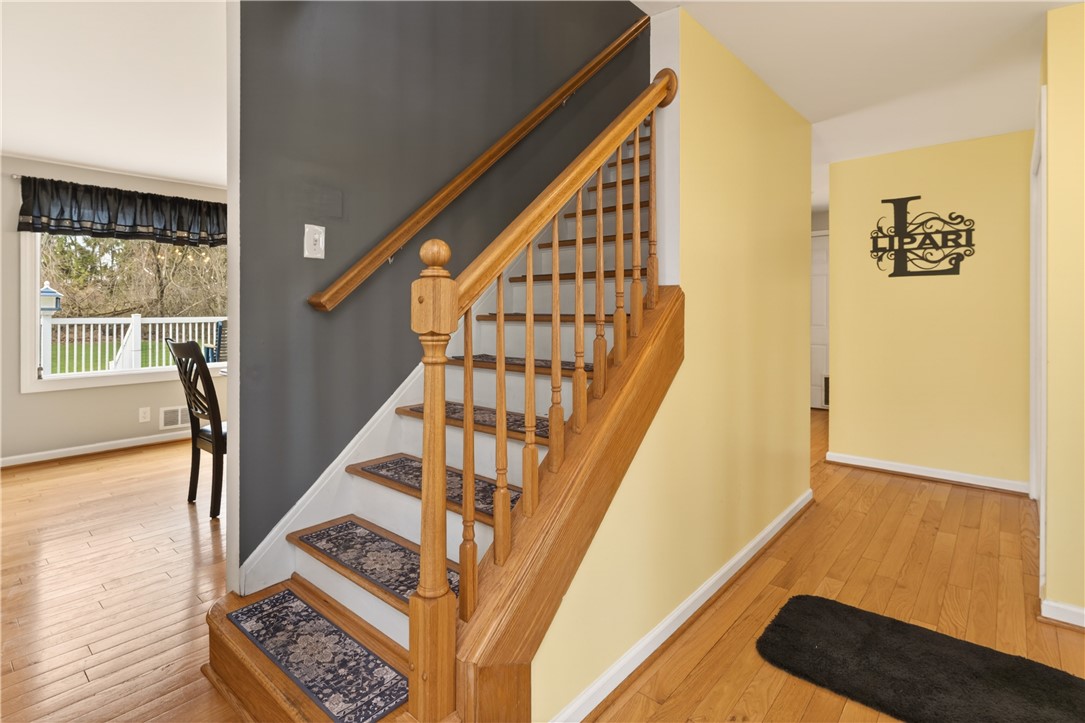 353 Manitou Beach Road Greece, NY 14468 - Photo 5 of 47