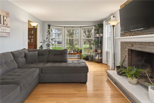 $279,900 | 353 Manitou Beach Road, Greece, NY 14468