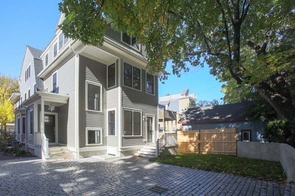 161 Naples Road, Unit B Brookline, MA 02446 - Photo 3 of 11