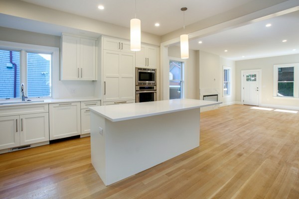 161 Naples Road, Unit B Brookline, MA 02446 - Photo 8 of 11