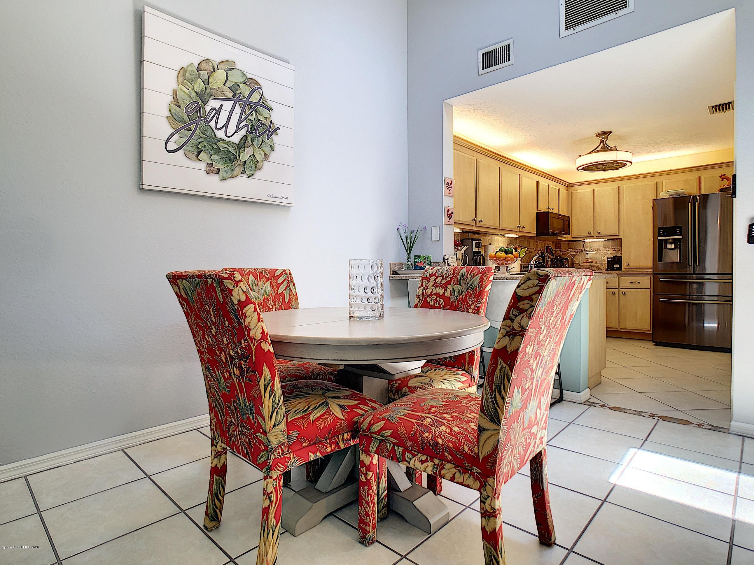 1946 Quail Ridge Court, Unit 802 Cocoa, FL 32926 - Photo 8 of 19 Dining Room
