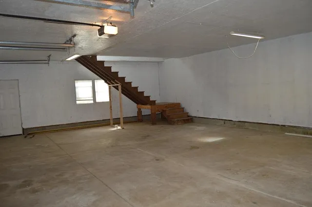 $300,000 | 21 Stonewall Drive, Livermore, ME 04253