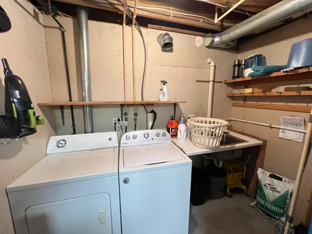 $439,000 | 14190 West Goldmine Road, Pearl City, IL 61062