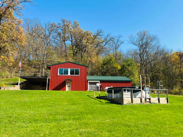 $439,000 | 14190 West Goldmine Road, Pearl City, IL 61062