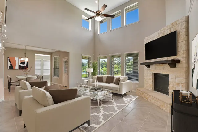 $679,000 | 246 Peninsula Point Drive, Montgomery, TX 77356