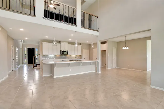 $679,000 | 246 Peninsula Point Drive, Montgomery, TX 77356