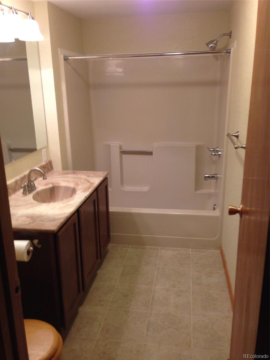 212 North Dutch Valley Road Bennett, CO 80102 - Photo 16 of 26 Gallery Image 16