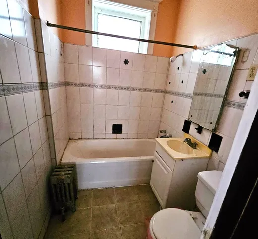 $155,000 | 6936 South Dorchester Avenue, Chicago, IL 60637