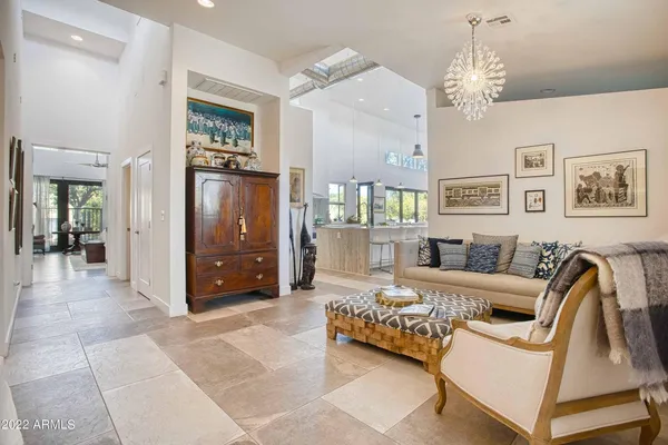 $10,000 | 3230 East Colter Street, Phoenix, AZ 85018