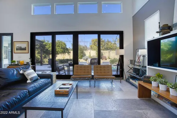 $10,000 | 3230 East Colter Street, Phoenix, AZ 85018