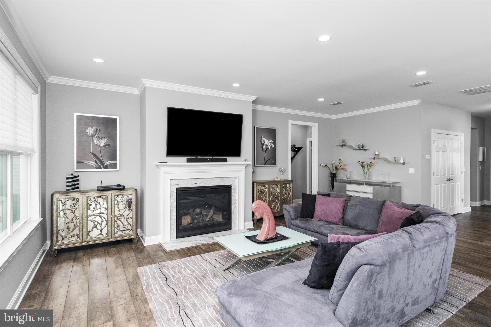 17 Landmark Road Monroe Township, NJ 08831 - Photo 11 of 30 Gallery Image 11