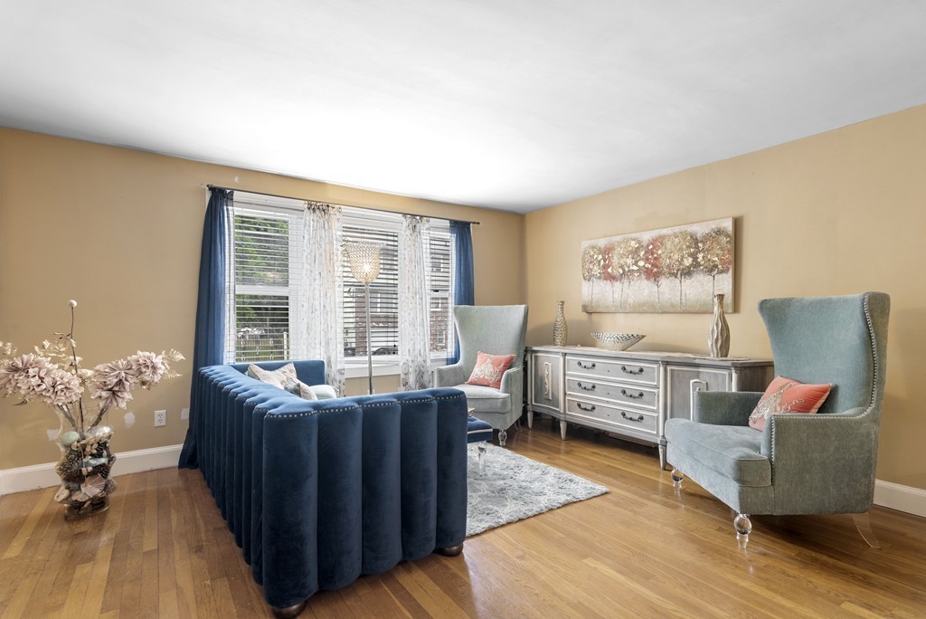 23-25 Raldne Road Boston, MA 02136 - Photo 4 of 13