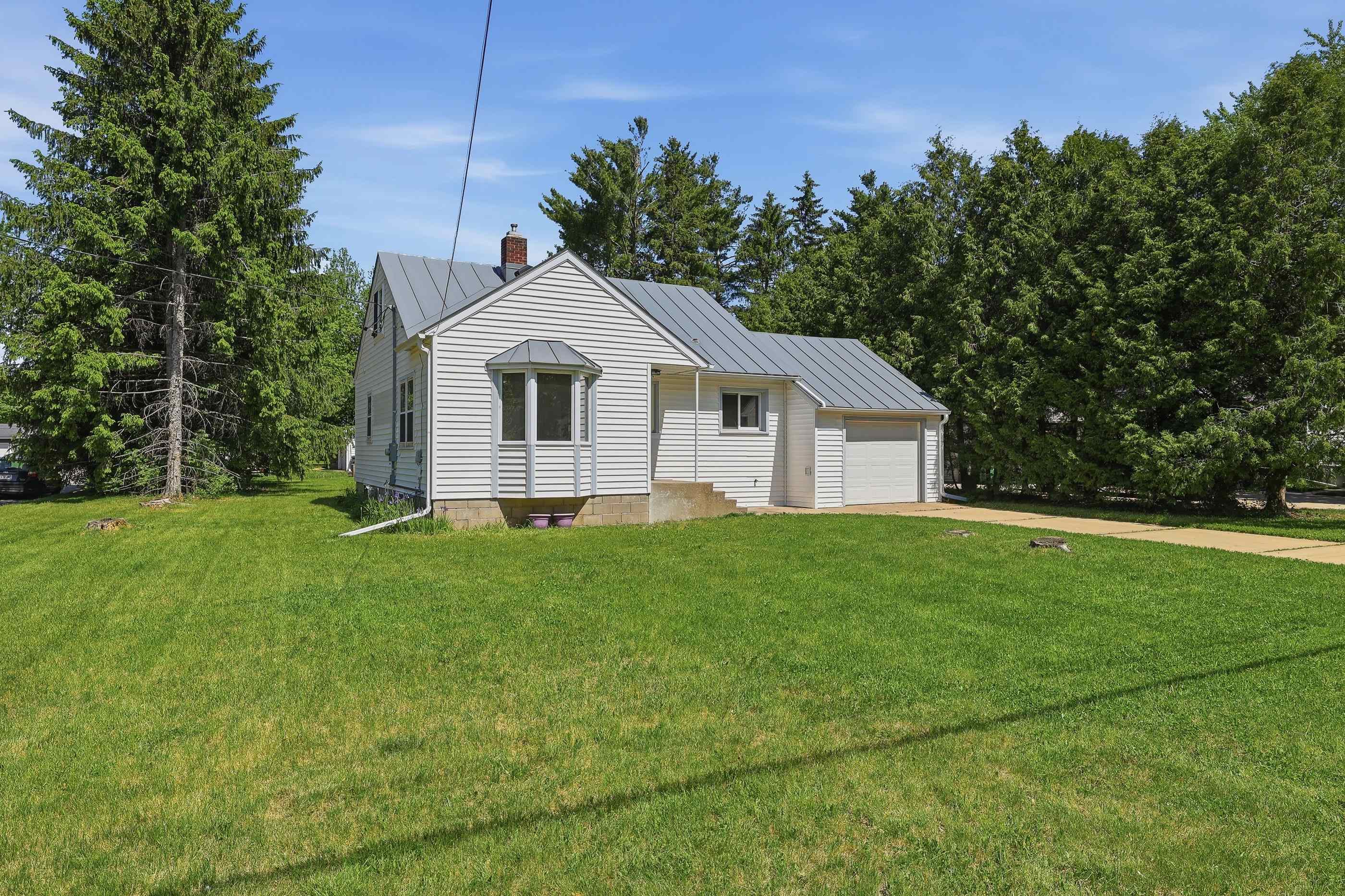 2911 Reddin Road Wisconsin Rapids, WI 54495 - Photo 4 of 52