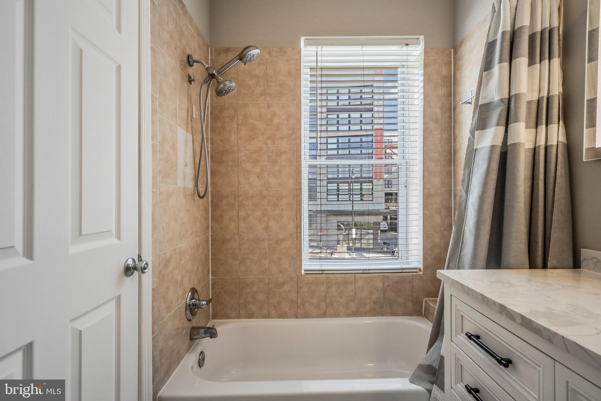 1628 Eckington Place Northeast Washington, DC 20002 - Photo 22 of 40 Primary bathroom