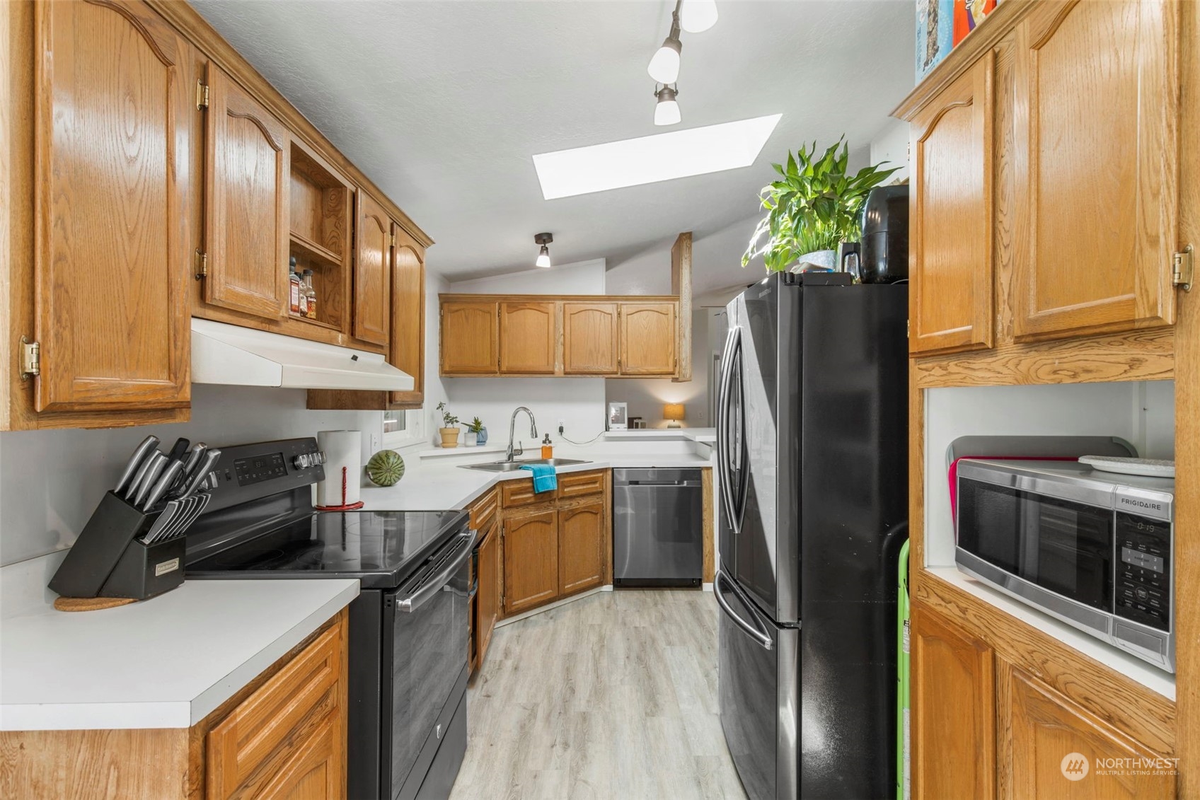 531 Southwest Wycoff Road Port Orchard, WA 98367 - Photo 8 of 25 Gallery Image 8