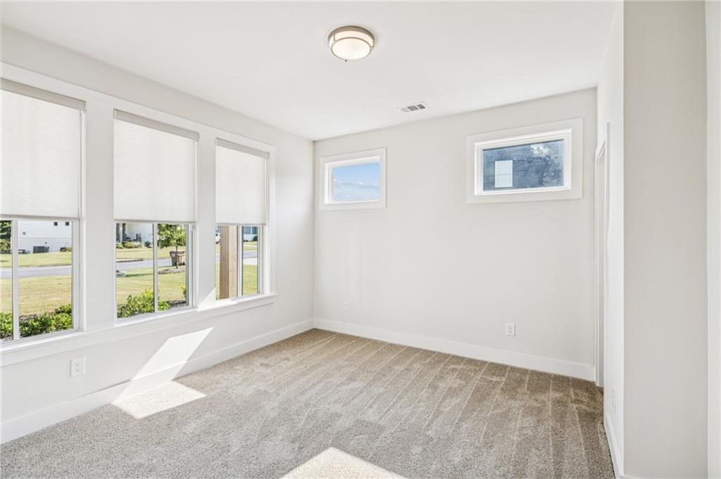 8160 Beryl Overlook Gainesville, GA 30506 - Photo 7 of 36