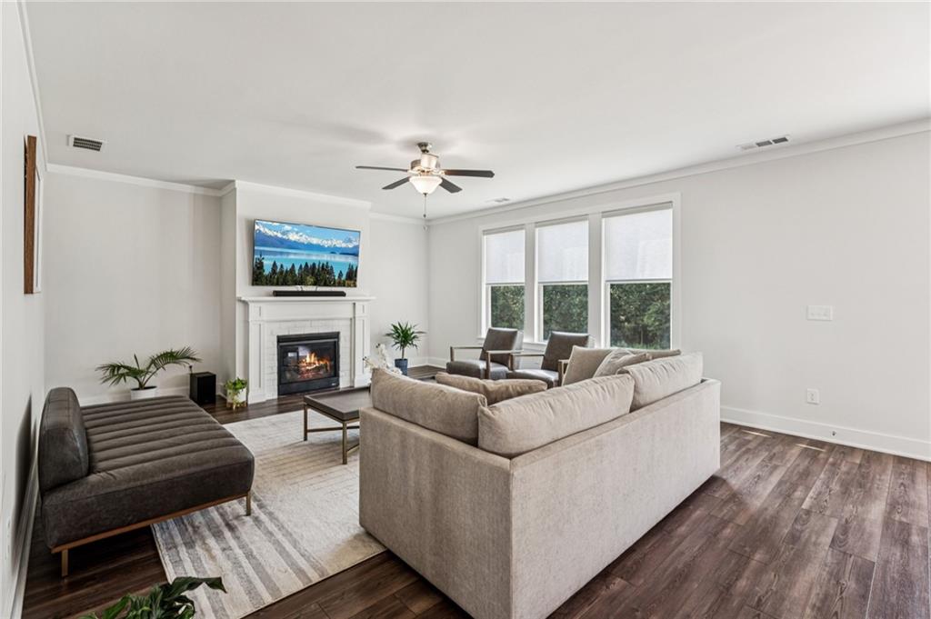 8160 Beryl Overlook Gainesville, GA 30506 - Photo 8 of 36