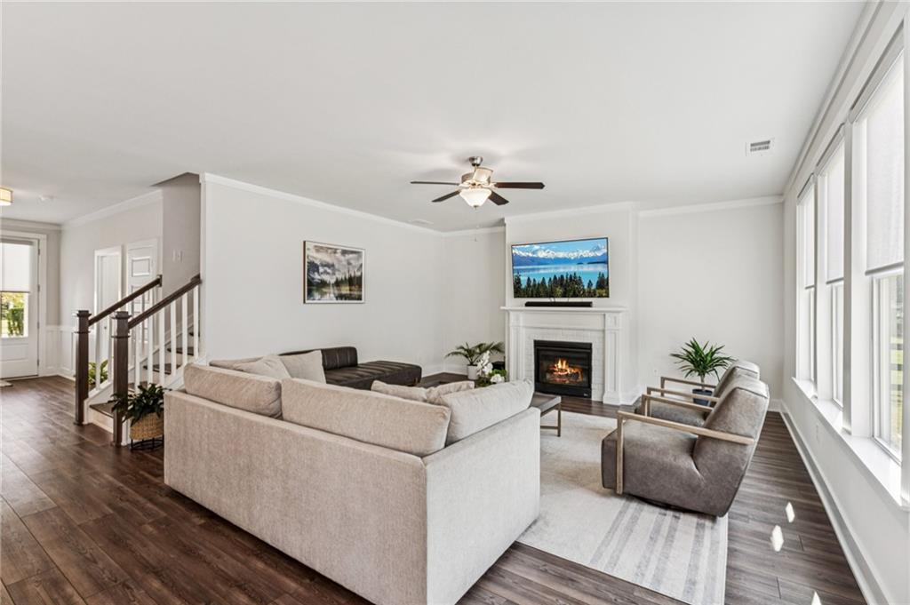 8160 Beryl Overlook Gainesville, GA 30506 - Photo 9 of 36