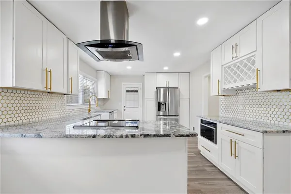 $3,100 | 3400 Lower Roswell Road, Marietta, GA 30068