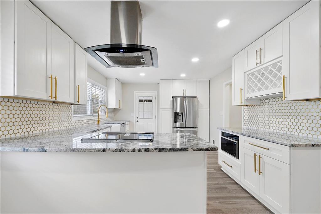 3400 Lower Roswell Road Marietta, GA 30068 - Photo 5 of 21