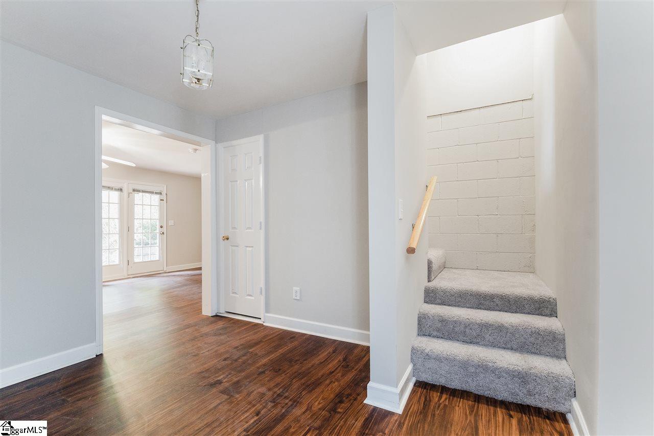 228 West Poplar Ridge Drive Duncan, SC 29334 - Photo 22 of 36 Gallery Image 22