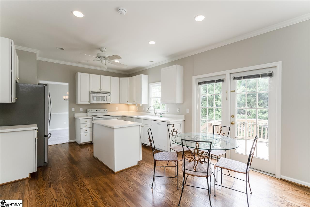 228 West Poplar Ridge Drive Duncan, SC 29334 - Photo 9 of 36 Gallery Image 9