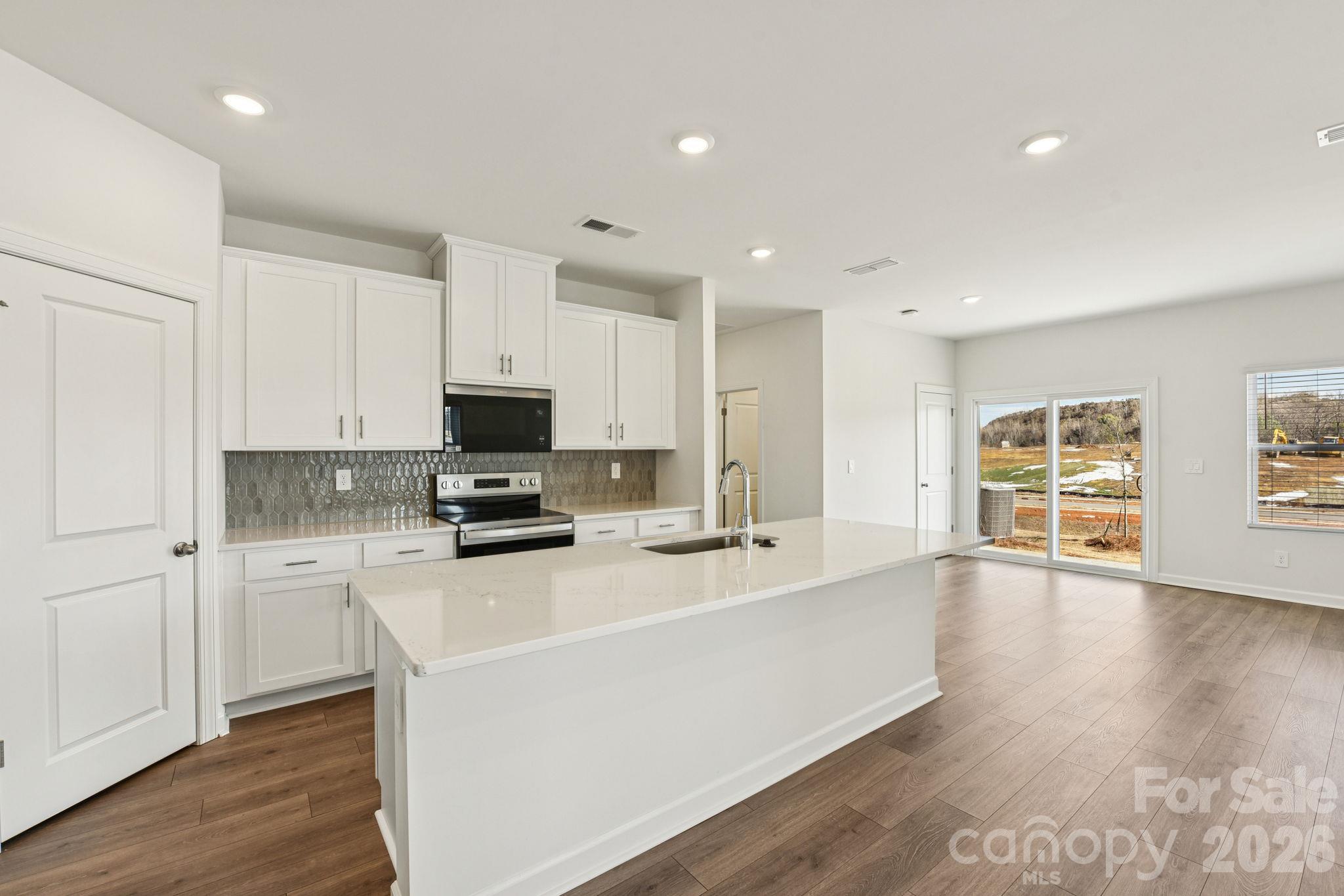 453 Markridge Loop Fort Mill, SC 29708 - Photo 7 of 24 Gallery Image 7
