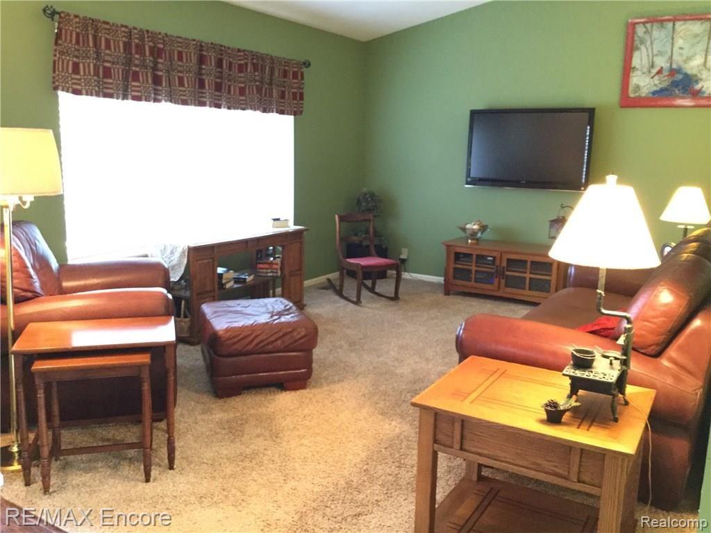8722 Eaton Road Davisburg, MI 48350 - Photo 3 of 28 Living Room.jpg